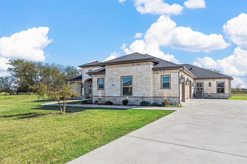1055 Encino Court