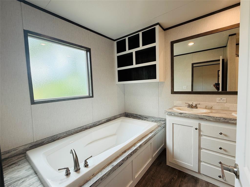 Oak Trail Shores - Residential