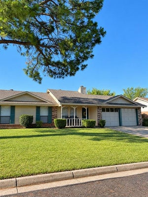 2414 PALO ALTO DR, ARLINGTON, TX 76015 - Image f8fa9bd8ef2dd272aabf5da2b5e4d99e/2548507796