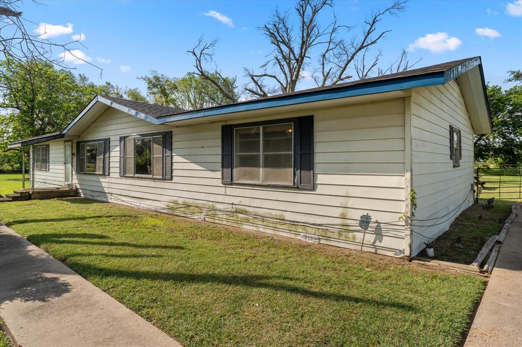 101 SE County Road 2240
