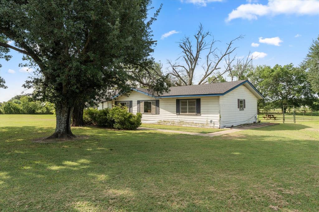 101 SE County Road 2240