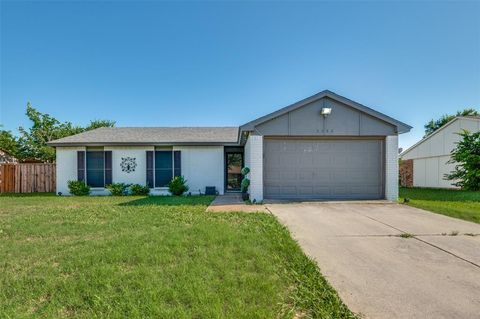 3232 Bunker Hill Drive Forest Hill TX 76140