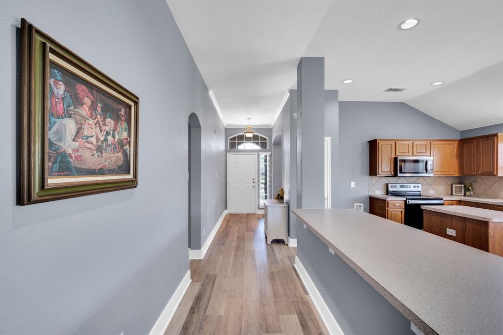 6516 Fairglen Drive