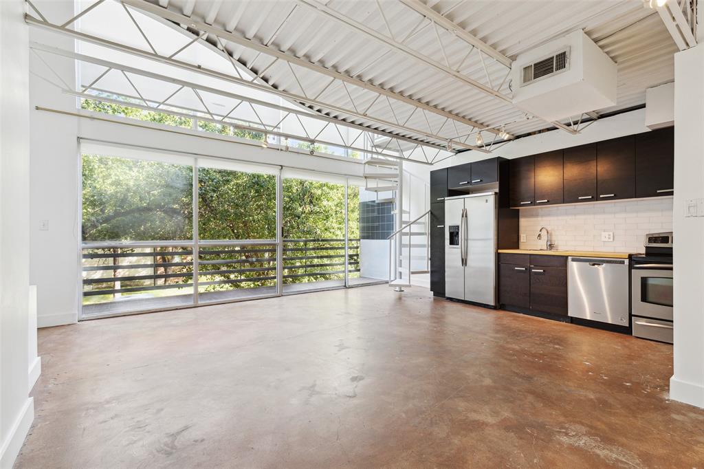 4239 Holland Condos - Residential Lease