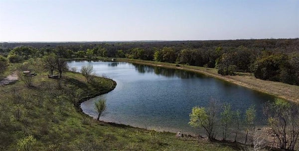 2005 LONGHORN PKWY, AXTELL, TX 76624 - Image f90a05cdfb3ff2cc492910d8cdedc01f/86357031
