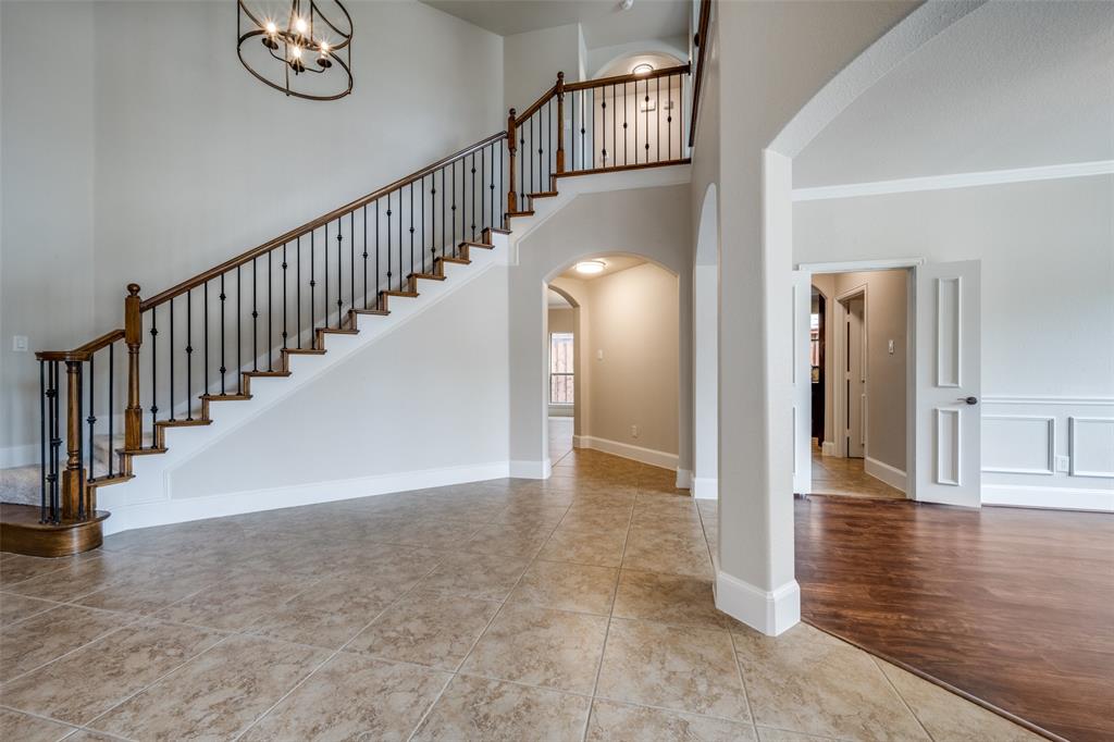 1909 Rocky Court