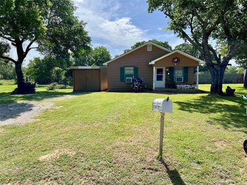 711 Fayette Street Nocona TX 76255