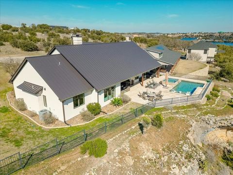 A home in Strawn