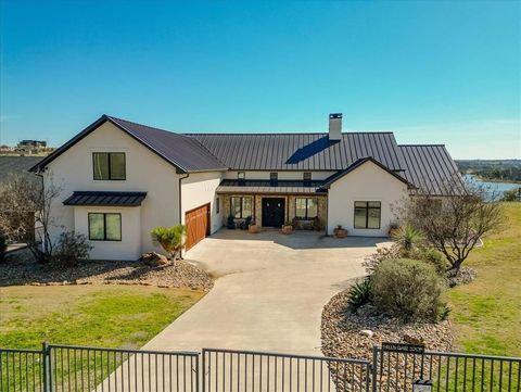 A home in Strawn