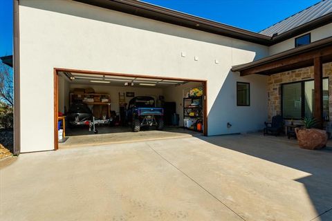 A home in Strawn