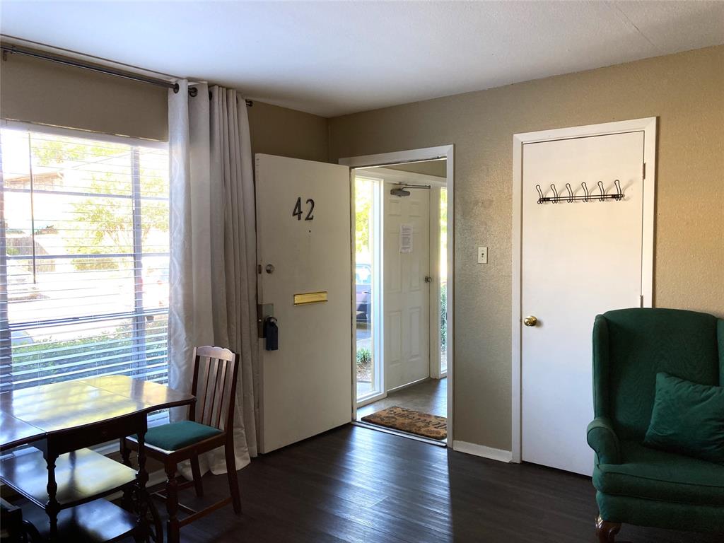 East Kings Court - Residential