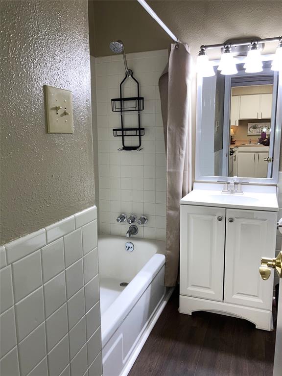 East Kings Court - Residential