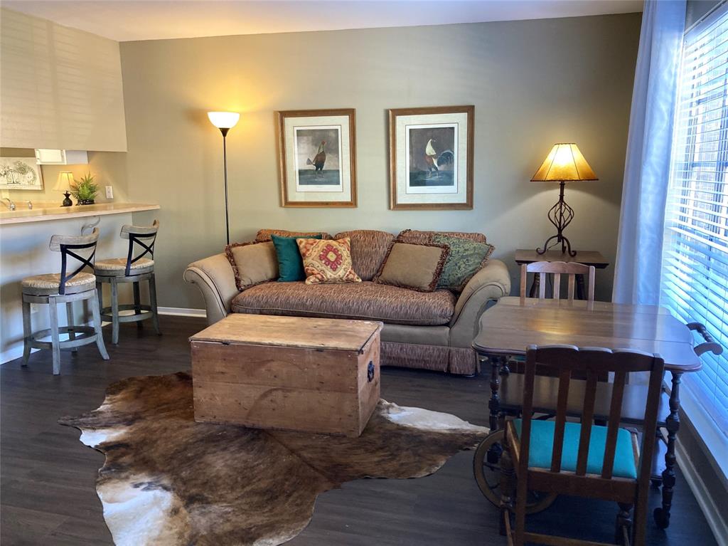 East Kings Court - Residential