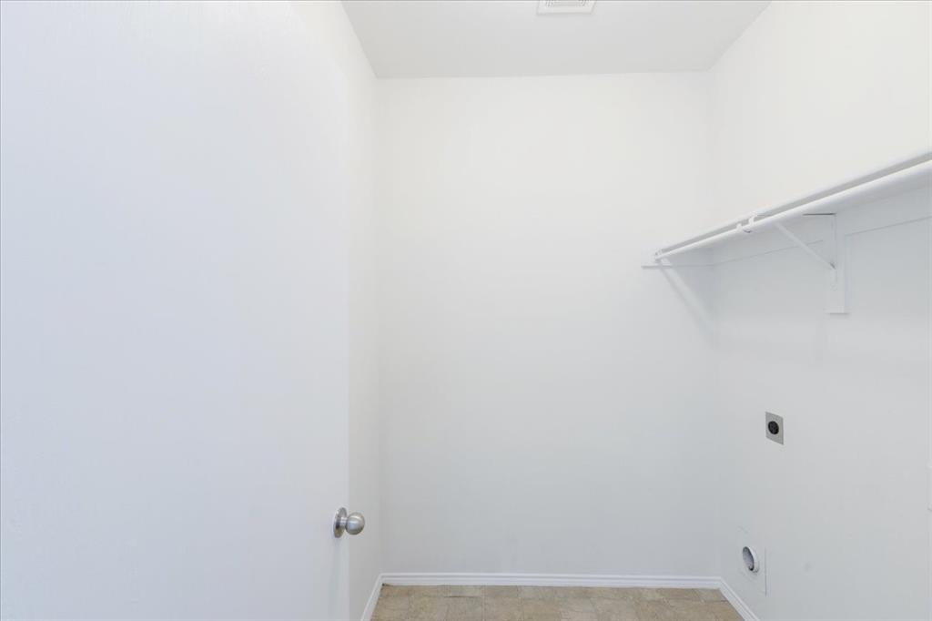 Villages Of Chisholm Ridge Th - Residential