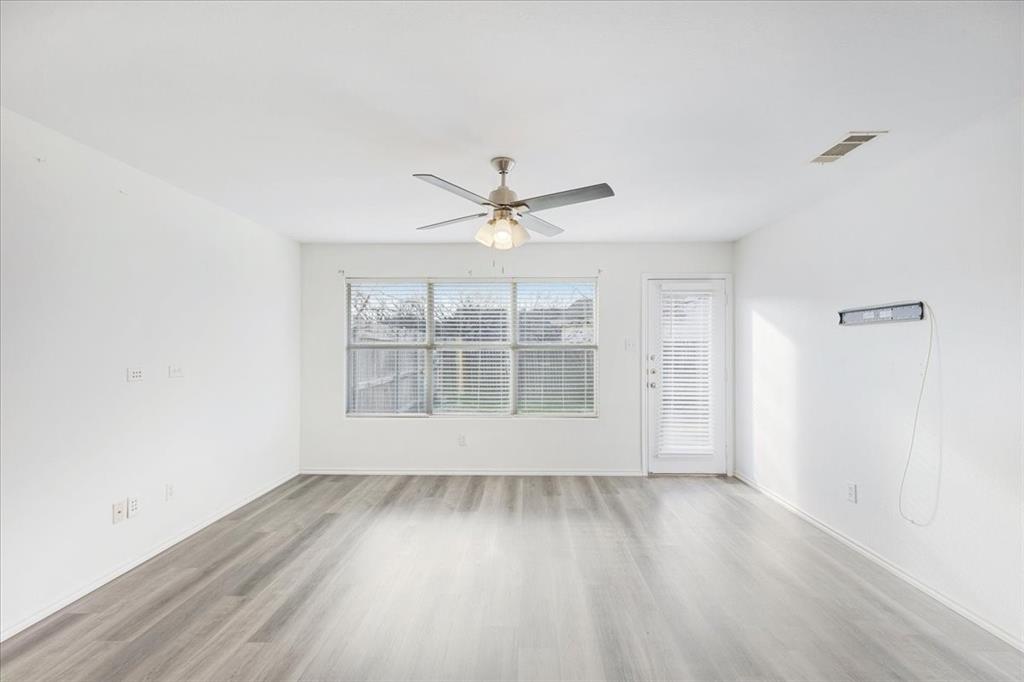 Villages Of Chisholm Ridge Th - Residential