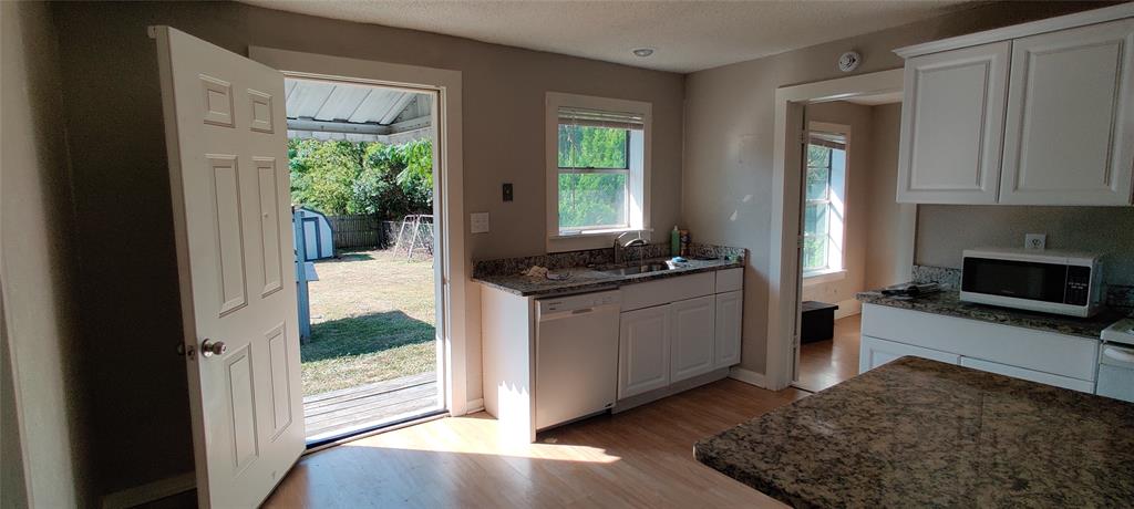 Akers Park Add - Residential Lease