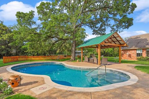 A home in Aubrey