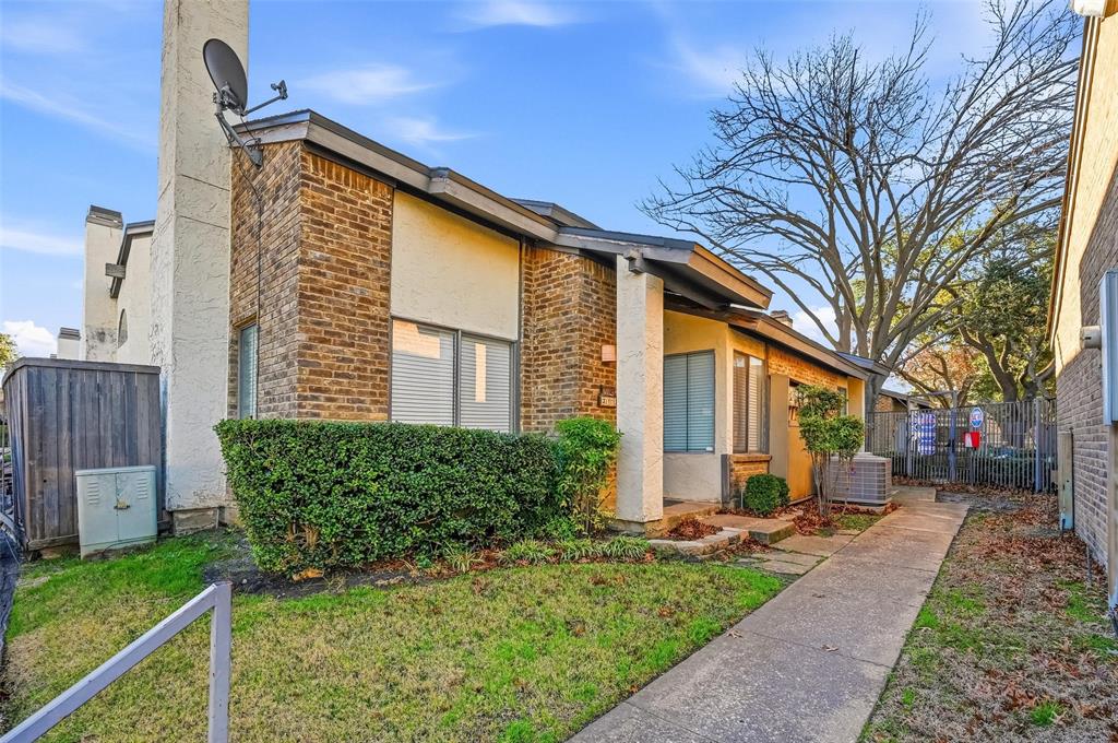 Lifescape Villas On Dublin Condos - Residential