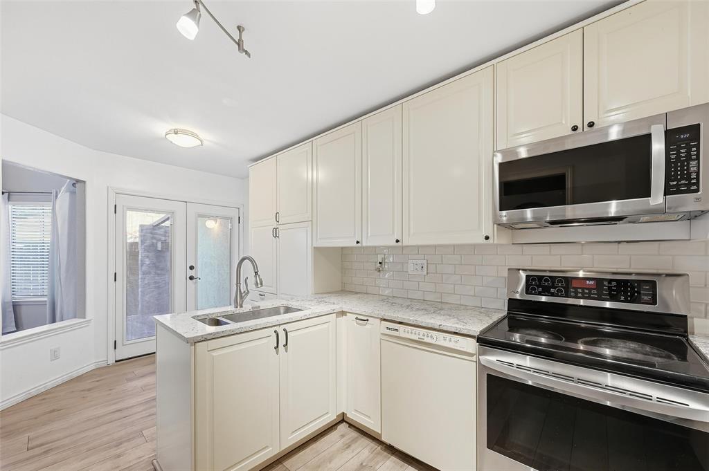 Lifescape Villas On Dublin Condos - Residential