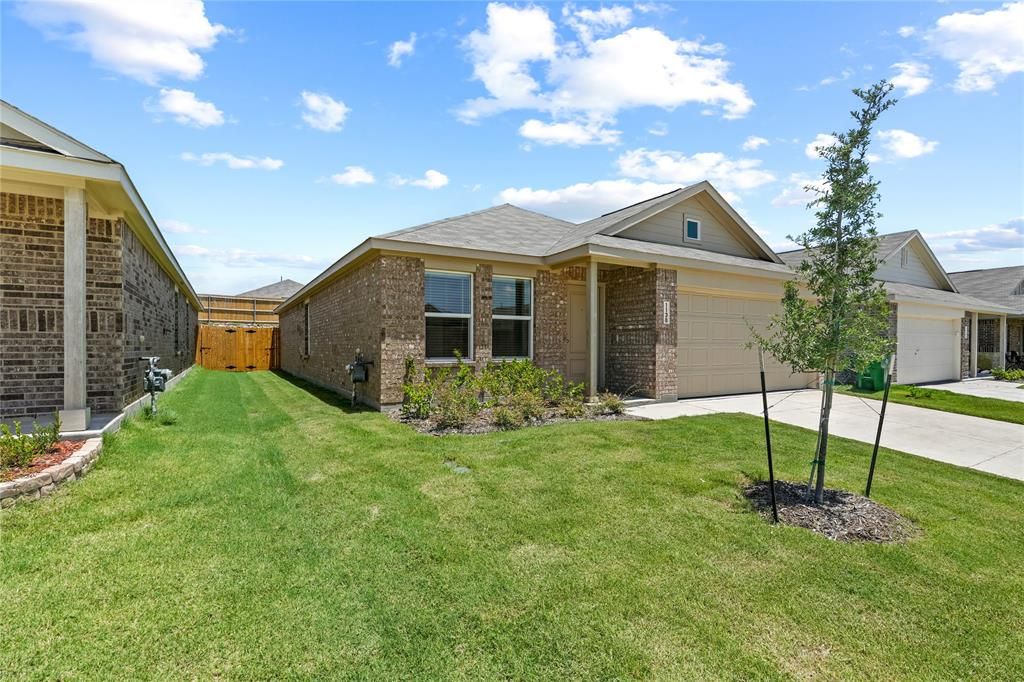 Photo of 1138 Barbary Fields Street, Forney, TX 75126 (MLS # 21248155)