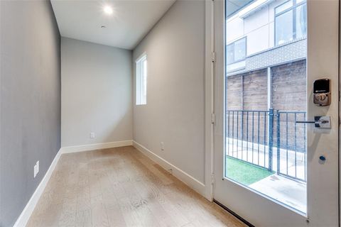 MLS: 20904590