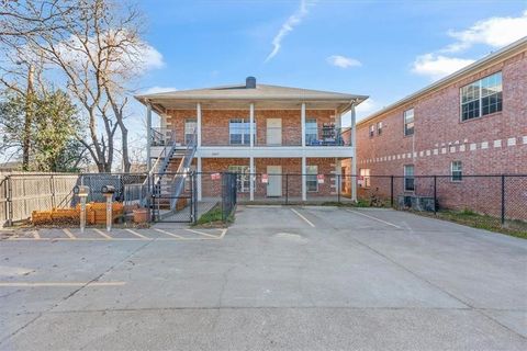 Photo of 1907 S 17th Street, Waco, TX 76706 (MLS # 21315190)