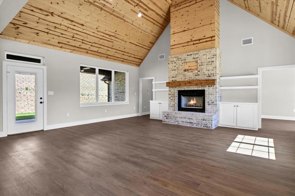 1001 Mallard Drive