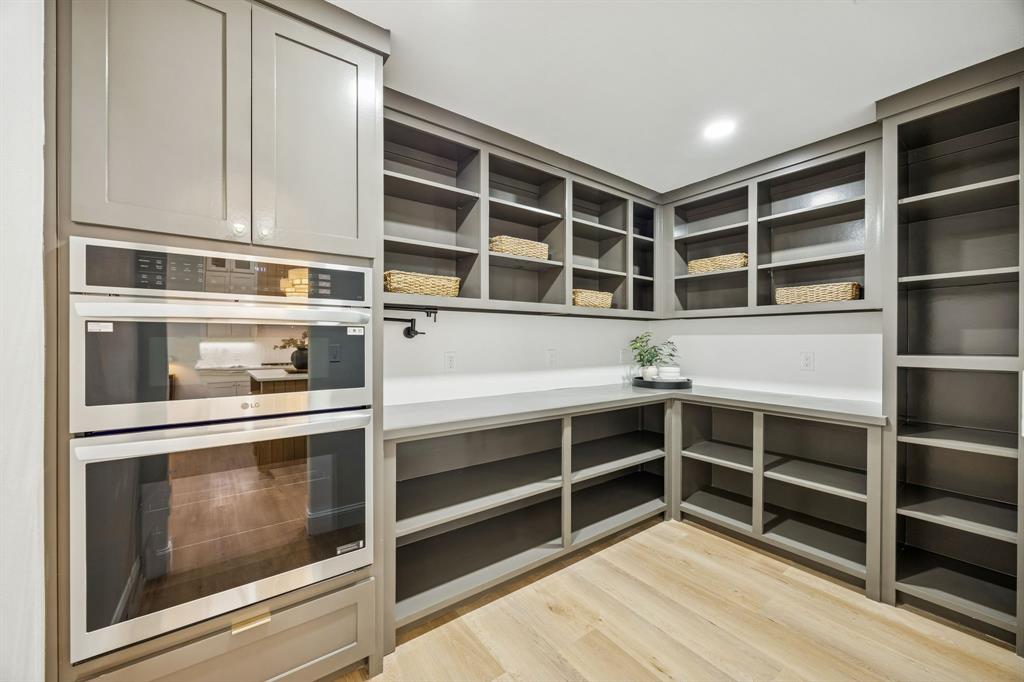 Hillcrest Manor 1st Sec - Residential