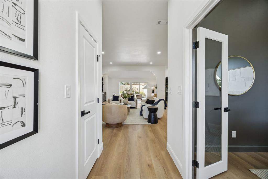 Hillcrest Manor 1st Sec - Residential