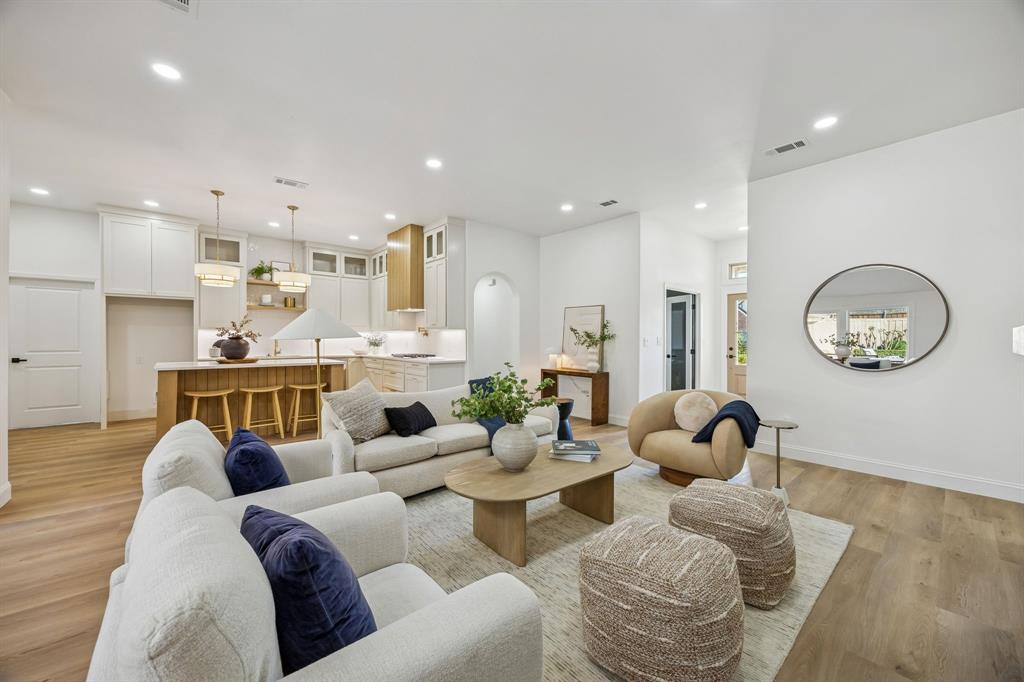 Hillcrest Manor 1st Sec - Residential