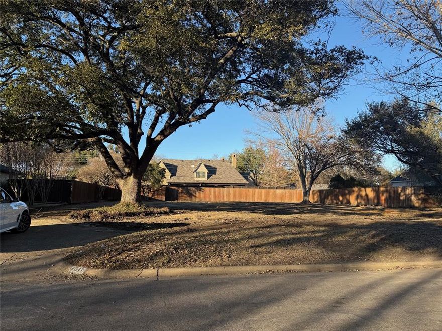 Cleared interior lot with a few mature trees ready to build your dream estate home * Located in the sought after Hockaday Square neighborhood * Easy access to Inwood & Midway Roads for north-south destinations and Royal & Forest Lane for east-west travel * 120 feet street frontage by 140 feet deep * Design a home to meet your needs and wants for years to come