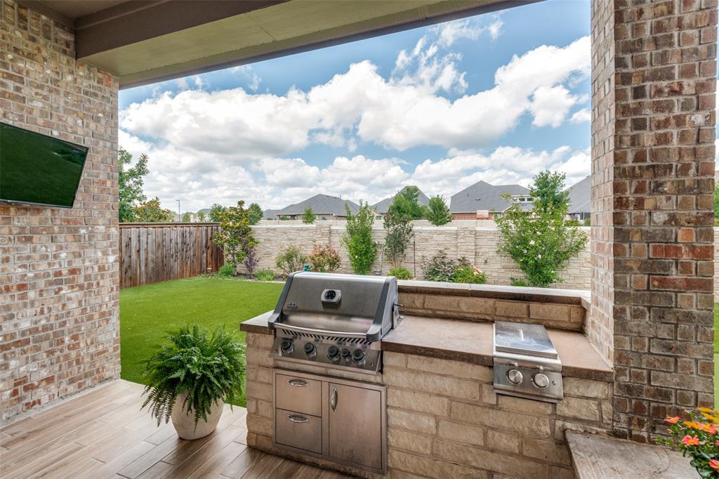 909 Hubbard Creek Trail