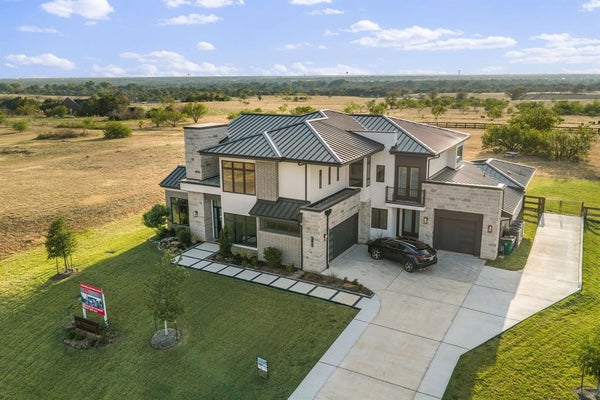 9100 FLORANCE WAY, JUSTIN, TX 76247 - Image f92548869dfda71ee054ef1681ea5c22/394679617