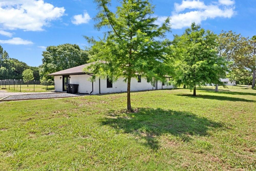 3245 Briar Trail