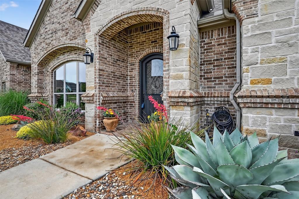 2427 Remuda Drive
