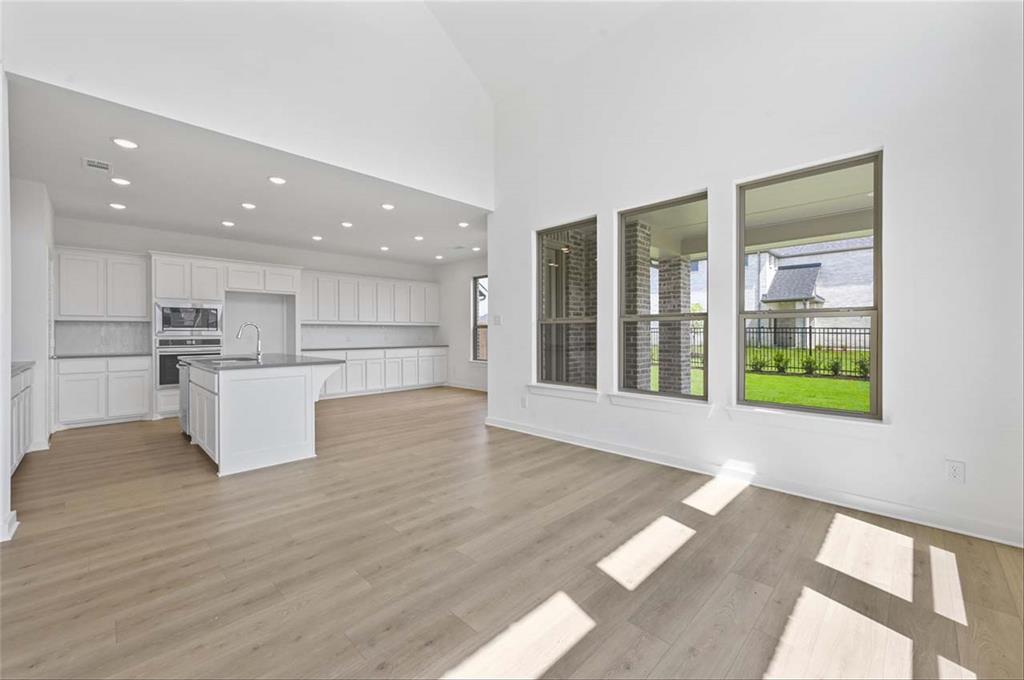 Creekside - Residential