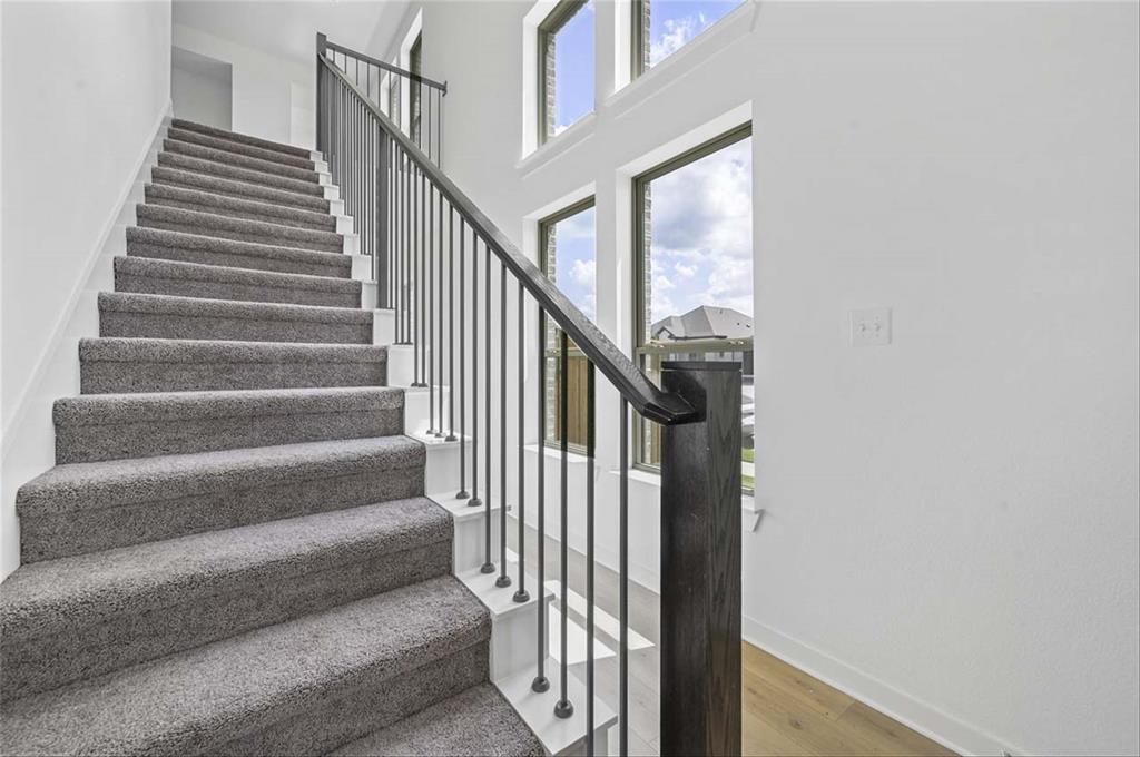 Creekside - Residential