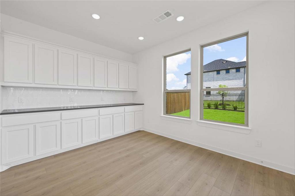 Creekside - Residential