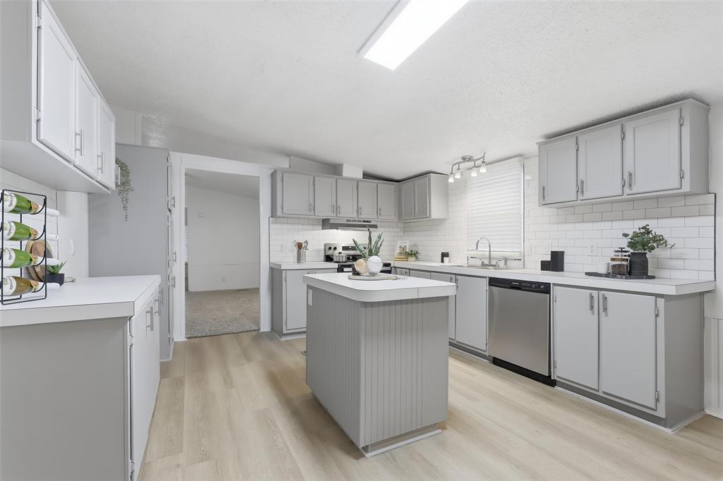 Blue Water Shores - Residential