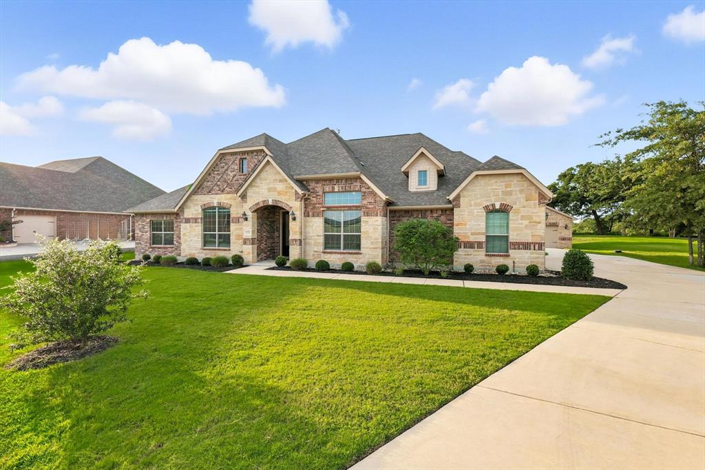 121 Willow Oak Dr