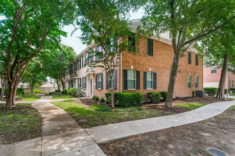 Photo of 3033 Stone Forest Circle, McKinney, TX 75070 (MLS # 21330709)