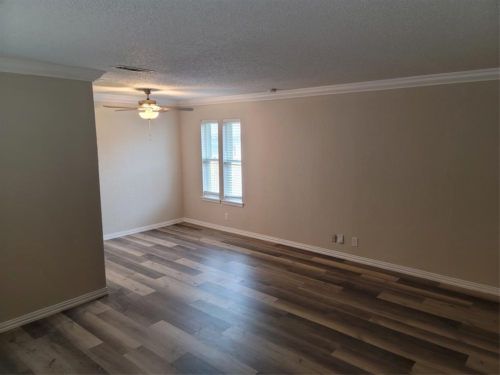 1740 Brown Trail