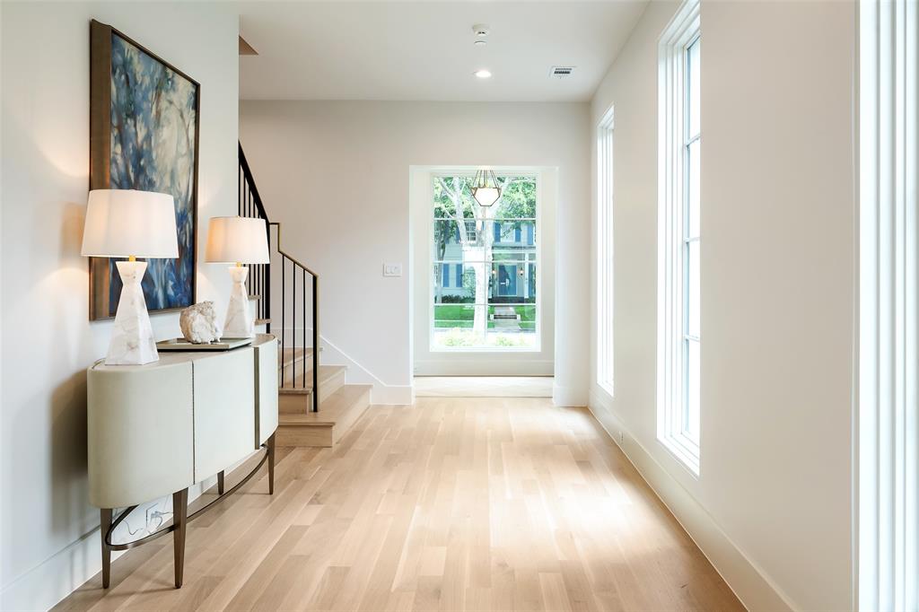 Highland Park West 8 Instl - Residential