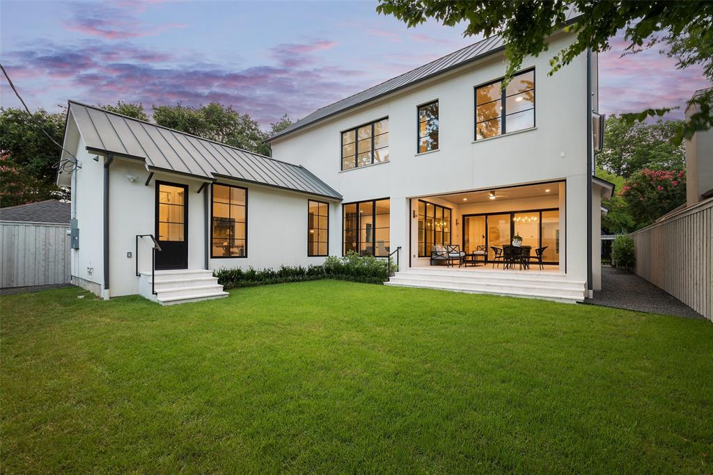 Highland Park West 8 Instl - Residential