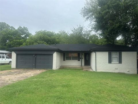 Photo of 3625 Sheridon Drive, North Richland Hills, TX 76117 (MLS # 21223662)