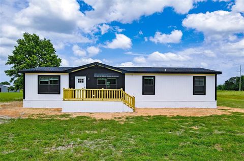 Photo of 208 VZ County Road 1220, Grand Saline, TX 75140 (MLS # 21275747)