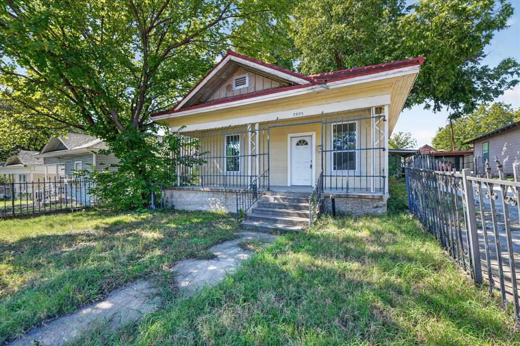 2405 Roosevelt Avenue
