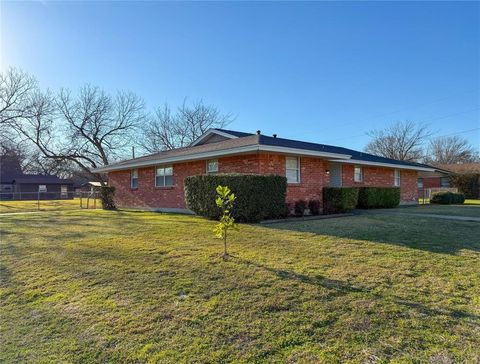 Tiny photo for 240 Smith Street, Burleson, TX 76028 (MLS # 21198131)