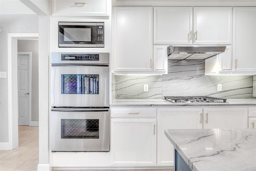 4218 HIGH STAR Lane
