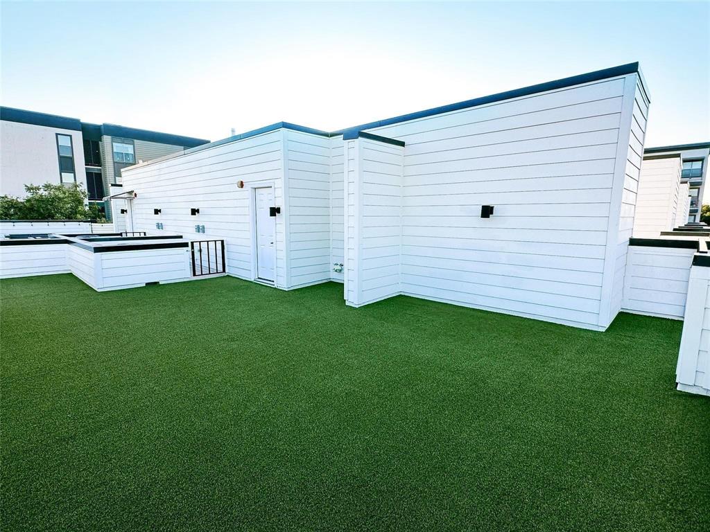 Reagan Street Twnhms - Residential